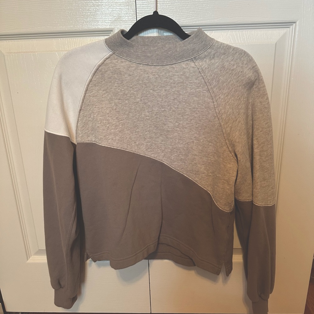 Abercrombie sweatshirt